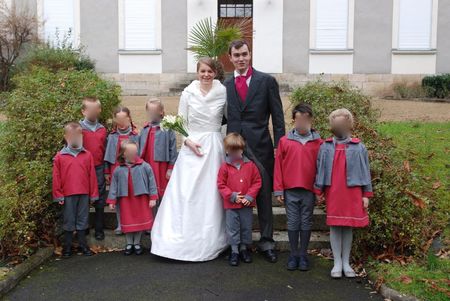 Cortège Claire: framboise et gris, et robe de mariée