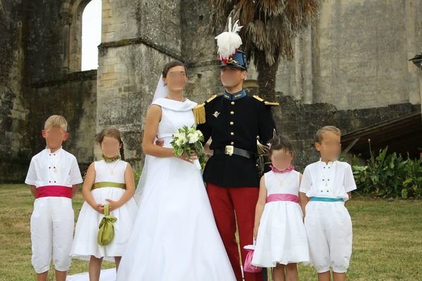 Cortège Claire-Marie: blanc et ceintures colorées