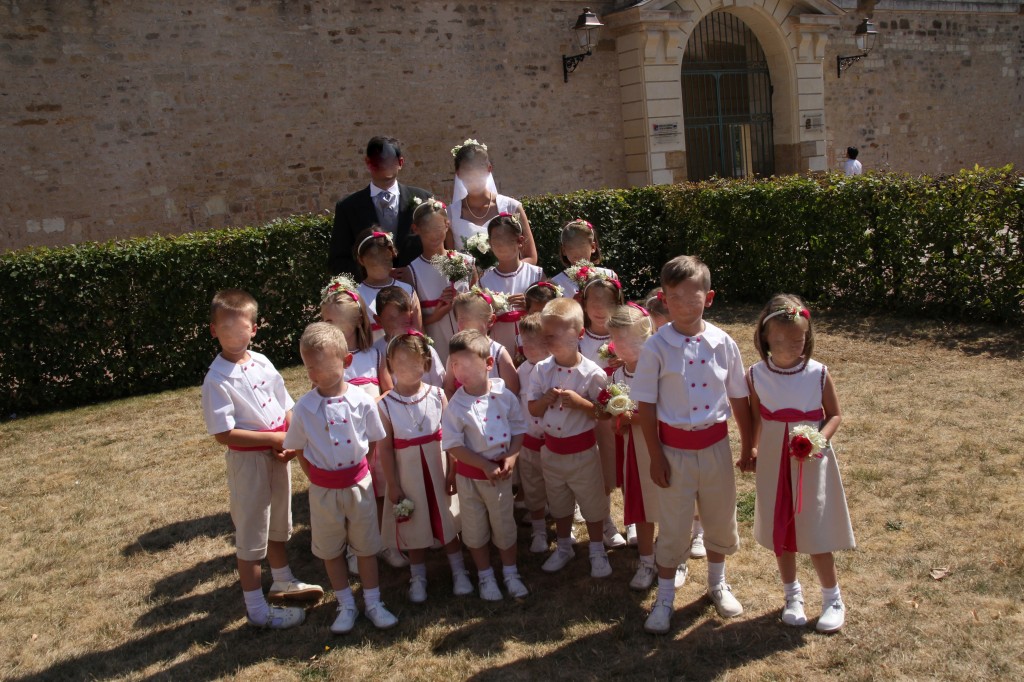 Cortège Maylis: sable et fuchsia