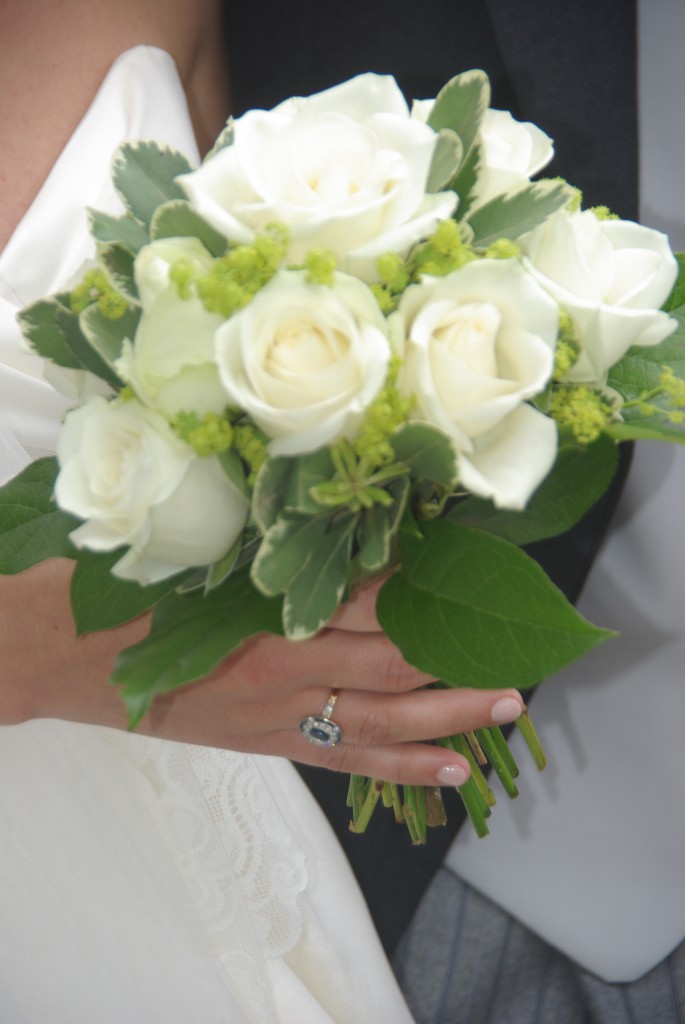 Bouquet de mariée de Mathilde: roses blanches