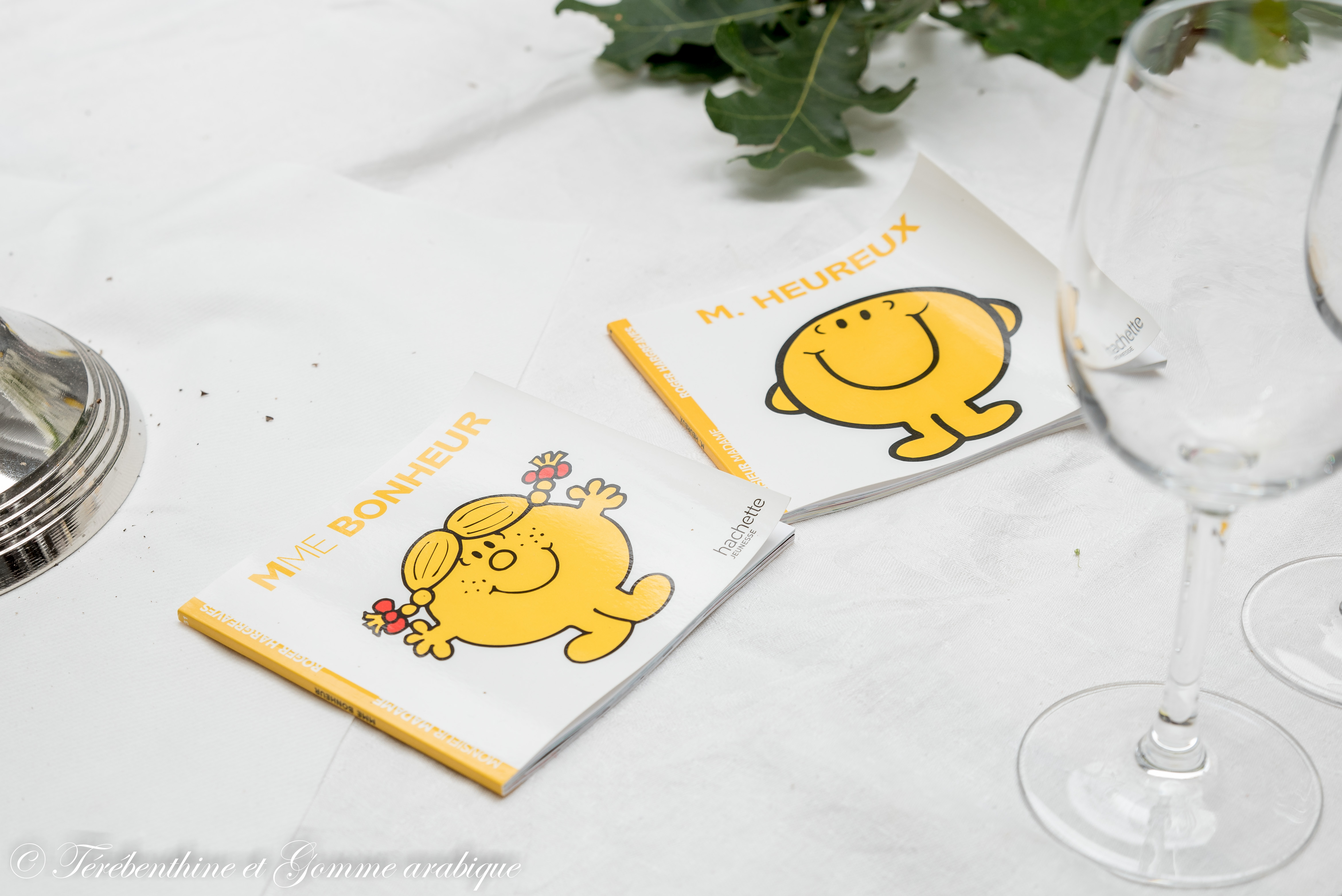 Theme Mariage Bleu Et Or Creez Une Ceremonie Emprunte De Noblesse