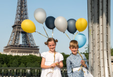 Photo: Solène Perrot - City: Robe à smocks, knickers, Chemise cosaque, ceinture à pans