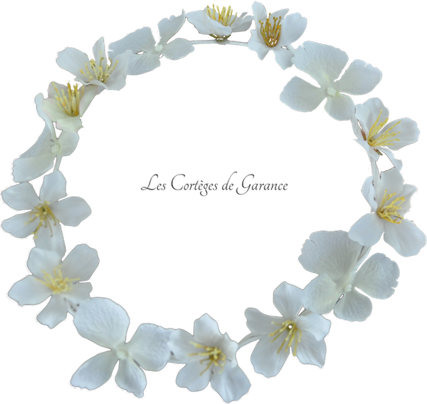 Couronne blanche hortensias fleurs de cerisiers - copie 2